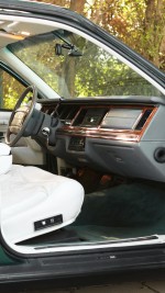 1993 Lincoln Town Car Signature Series - 86k km