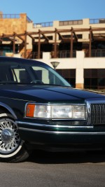 1993 Lincoln Town Car Signature Series - 86k km