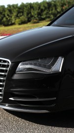 2013 Audi S8 - 56k km