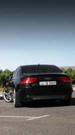 2013 Audi S8 - 56k km