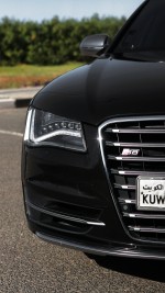 2013 Audi S8 - 56k km