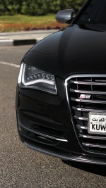 2013 Audi S8 - 56k km