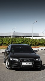 2013 Audi S8 - 56k km