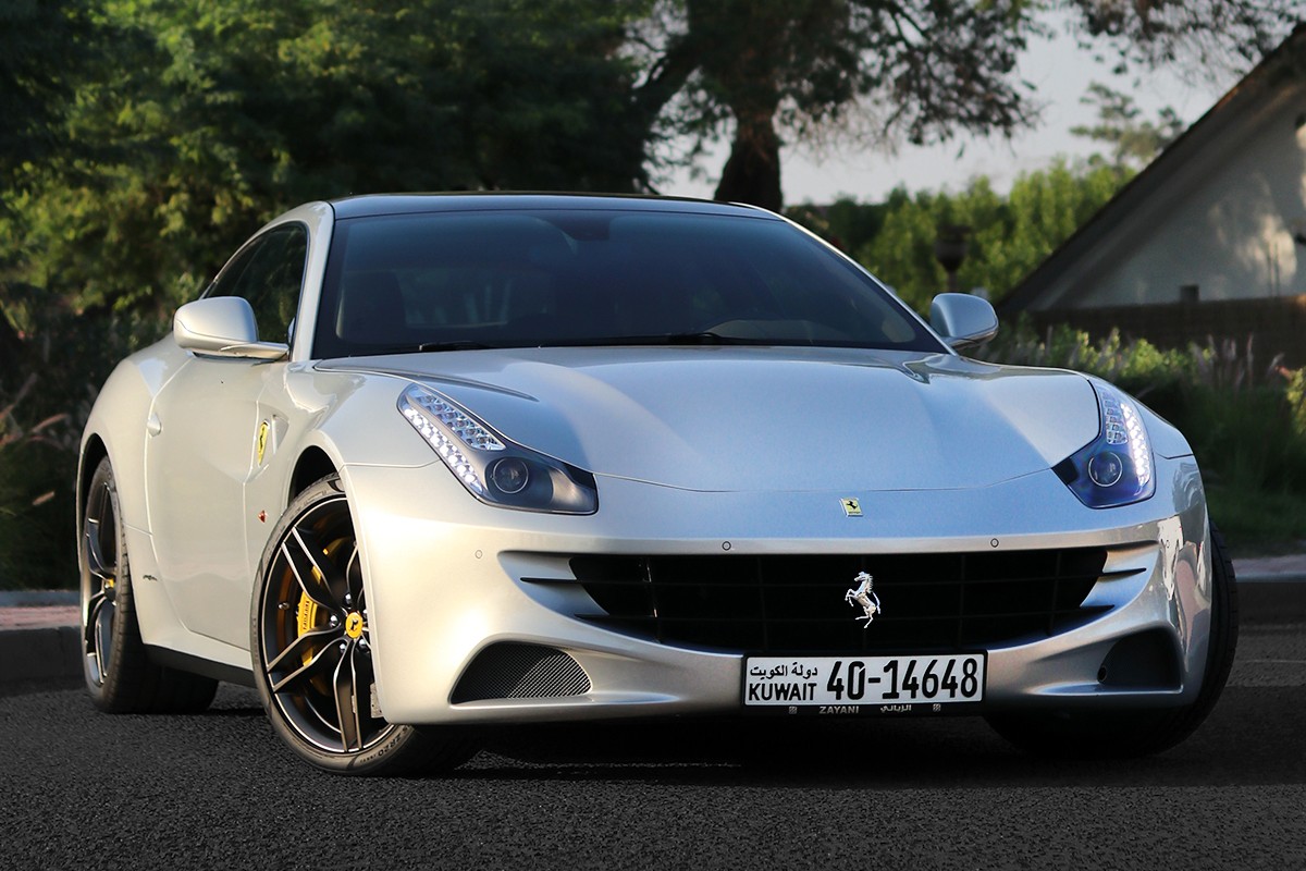 2016 Ferrari FF - 2413 km only