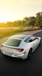 2016 Ferrari FF - 2413 km only