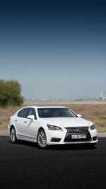 2015 Lexus LS460 Long - 9255 km