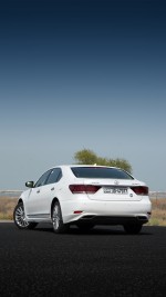 2015 Lexus LS460 Long - 9255 km