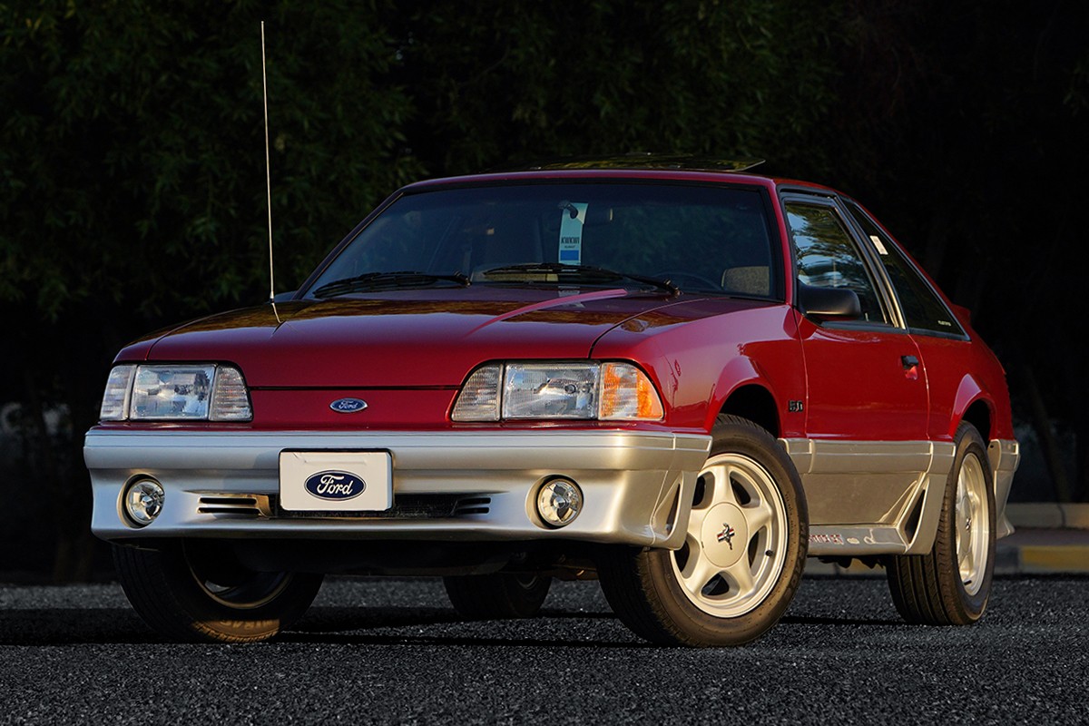 1993 Ford Mustang Hatchback GT 5.0 - 90k mile