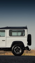 2016 Land Rover Defender Adventure 90 - 8820 km