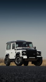 2016 Land Rover Defender Adventure 90 - 8820 km