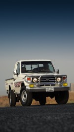 2006 Toyota Land Cruiser LX Pickup - 90k km