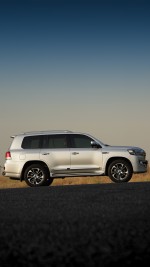 2021 Toyota Land Cruiser GXR - 1834 km only