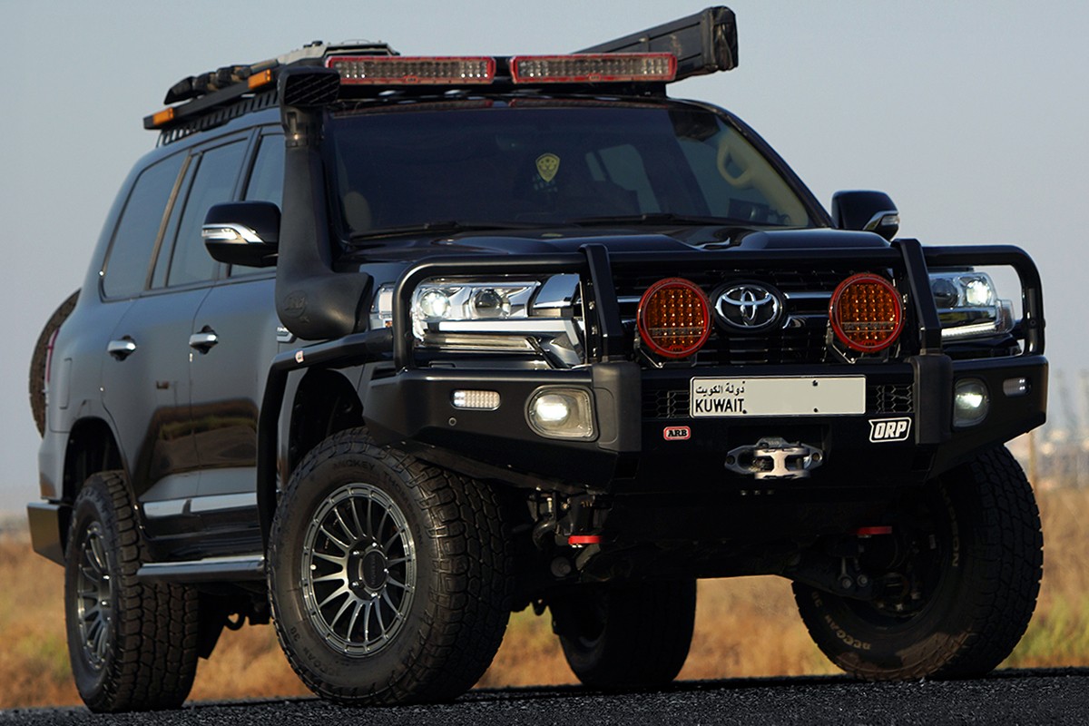 2021 Toyota Land Cruiser GXR V8 - 3736 km only