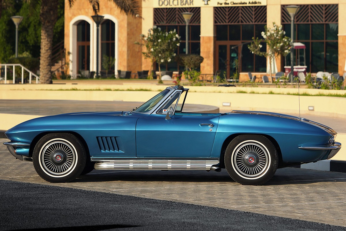 1967 Chevrolet Corvette Stingray C2 Convertible - fully restored