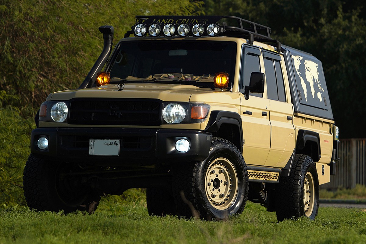 2013 Toyota Land Cruiser LX79 - 98k km