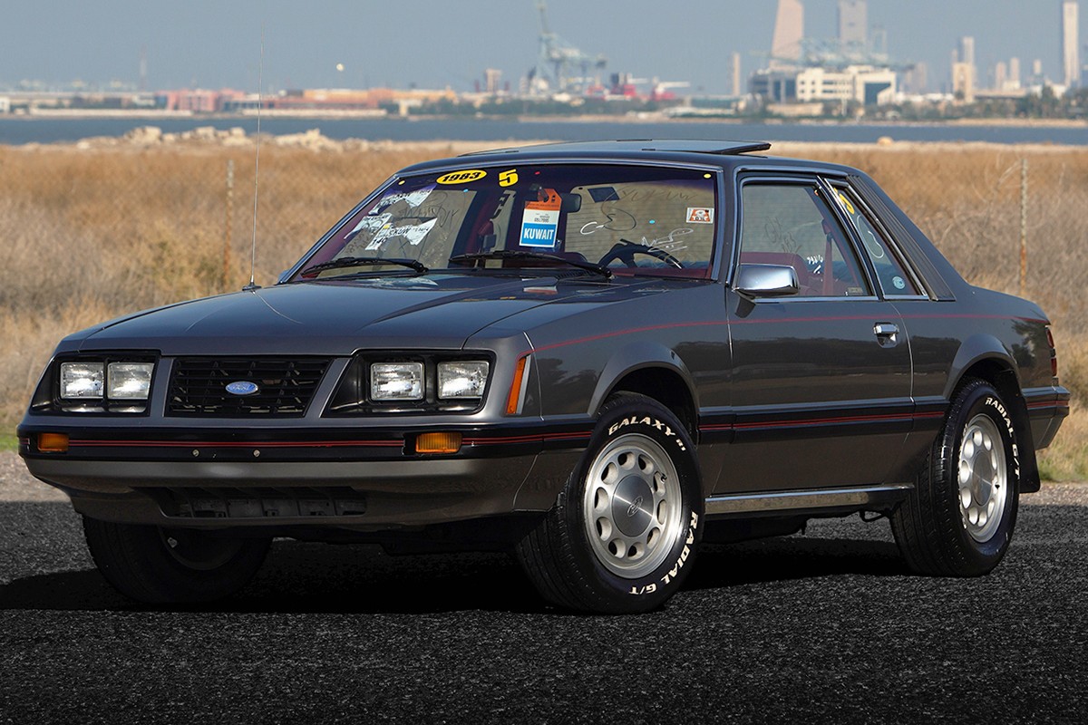 1983 Ford Mustang GLX - 8711 km