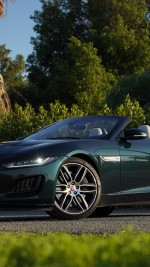 2022 Jaguar F-Type R-Dynamic Convertible - 1560 km only