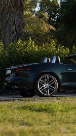 2022 Jaguar F-Type R-Dynamic Convertible - 1560 km only