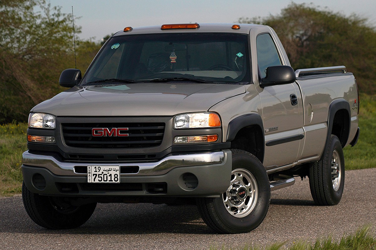 2005 GMC Sierra 2500 HD - 146k km