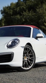 2017 Porsche 911 Targa 4 - 38k km