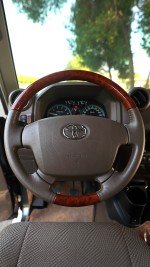 2013 Toyota Land Cruiser LX V6 - 18k km