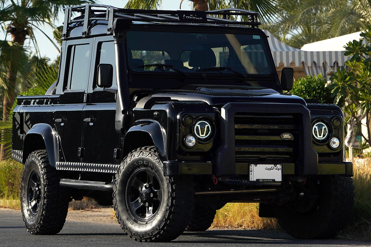 2010 Land Rover Defender 110 Pickup - 73k km