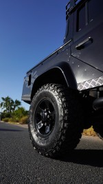 2010 Land Rover Defender 110 Pickup - 73k km