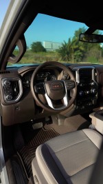 2023 GMC Sierra 2500HD -2103 km only