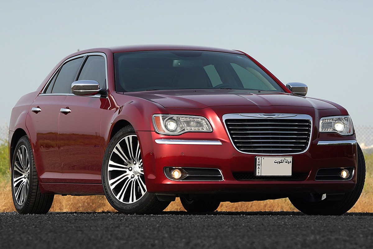 2014 Chrysler 300C - 42k km