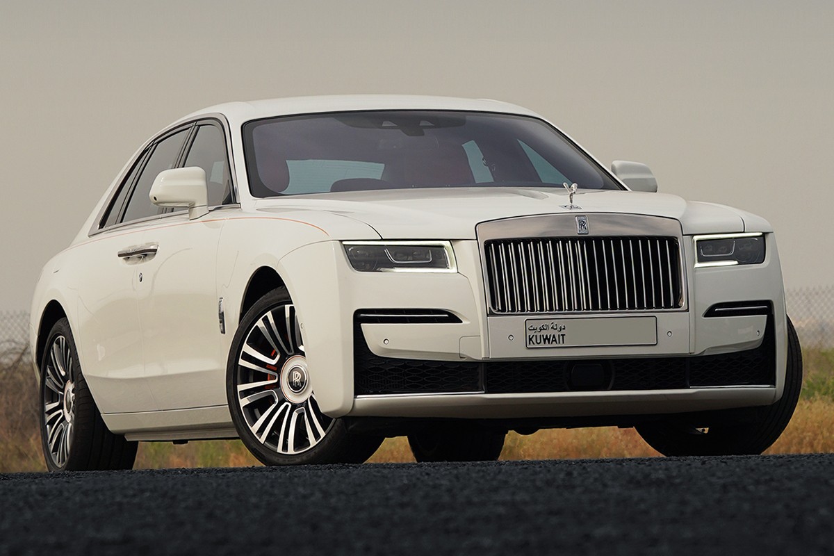 2022 Rolls-Royce Ghost - 13k km