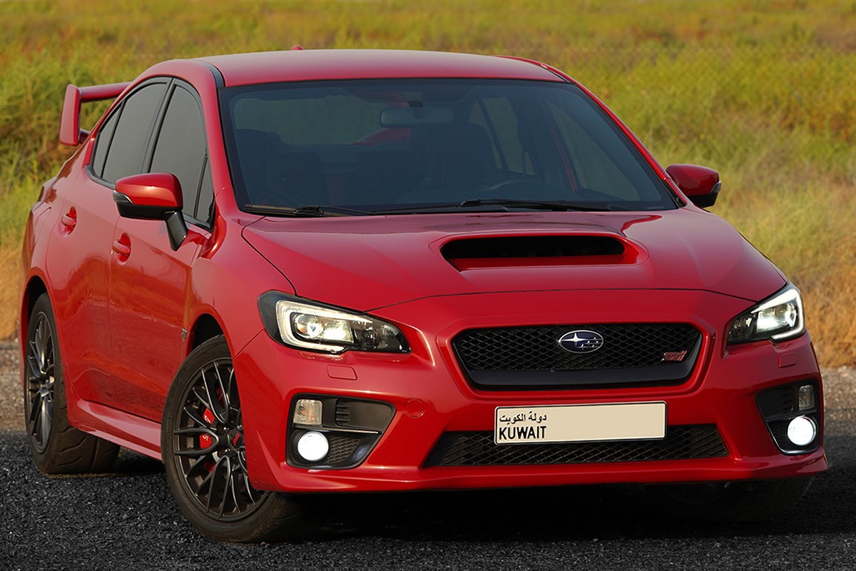 2015 Subaru WRX STi AWD - 68k km