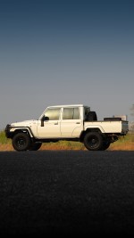 2023 Toyota Land Cruiser LC79 Pickup - 33k km