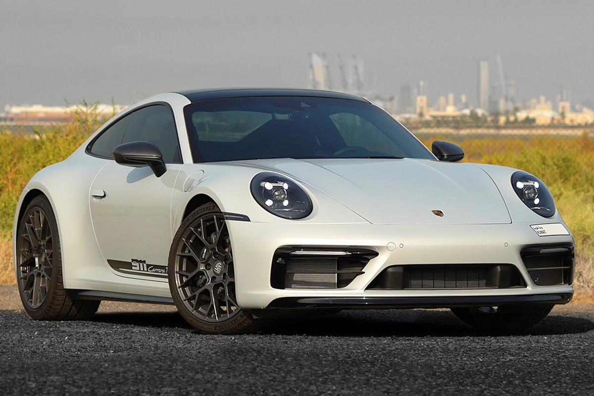 2023 Porsche 911 Carrera T - 1131 km Only