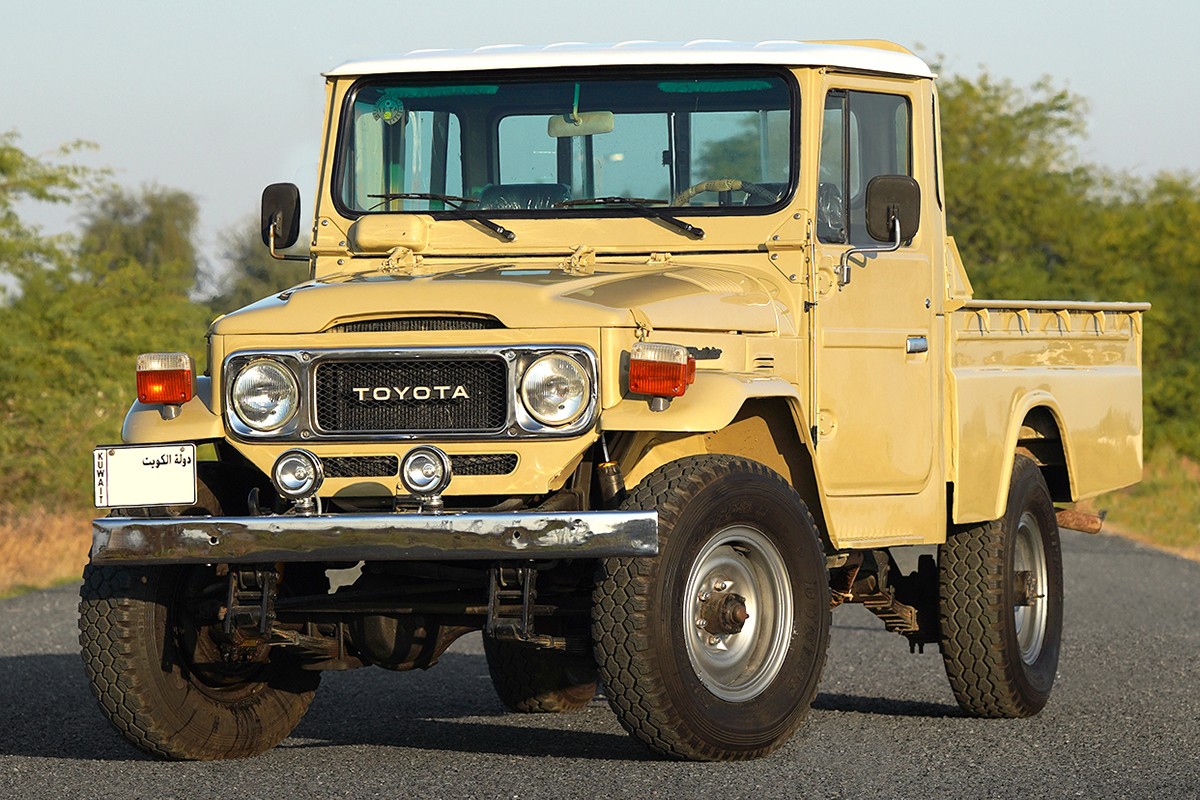 1984 Toyota Land Cruiser FJ45 Pickup - 88k km