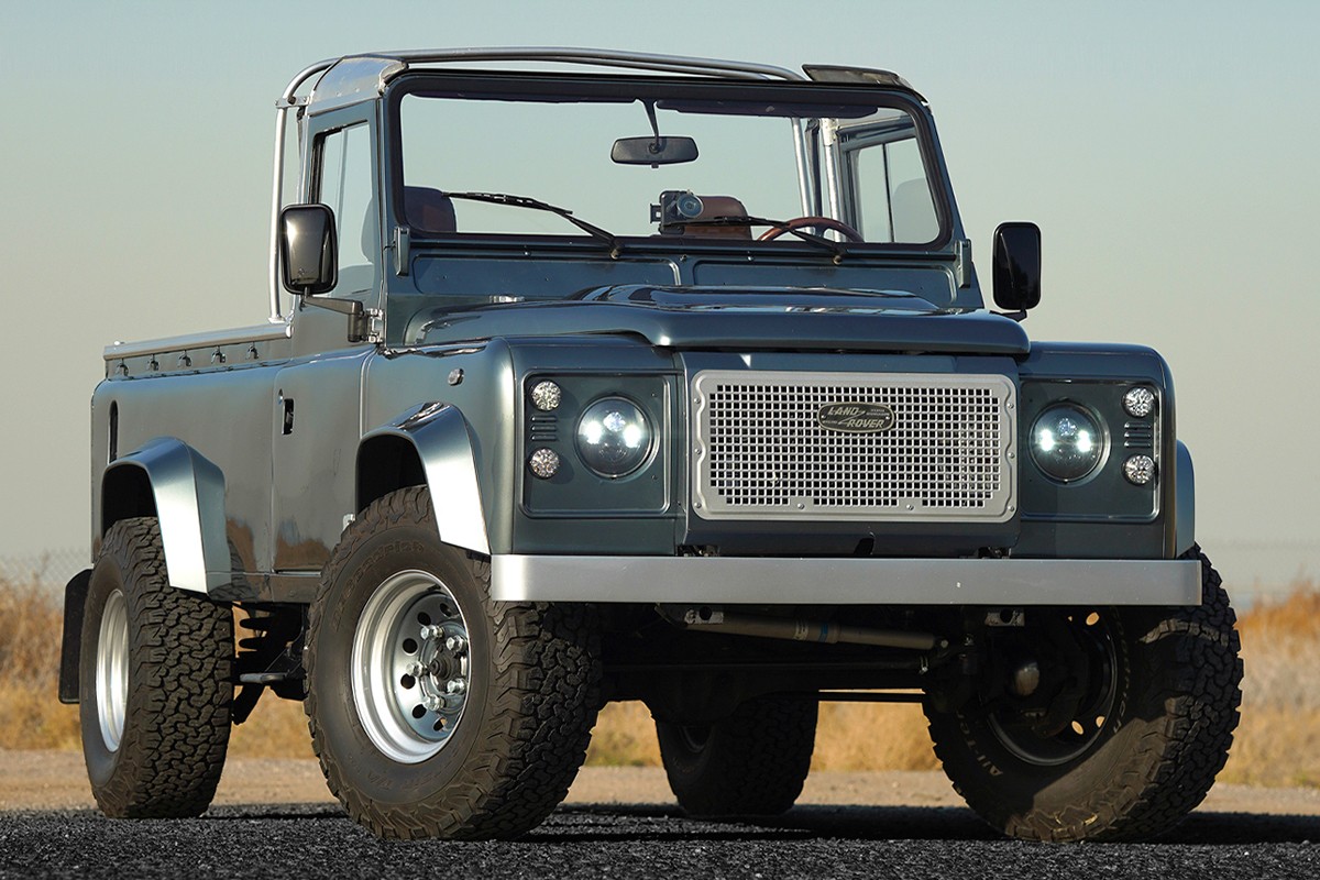 1991 Land Rover Defender 110 Pickup - Fully Restored