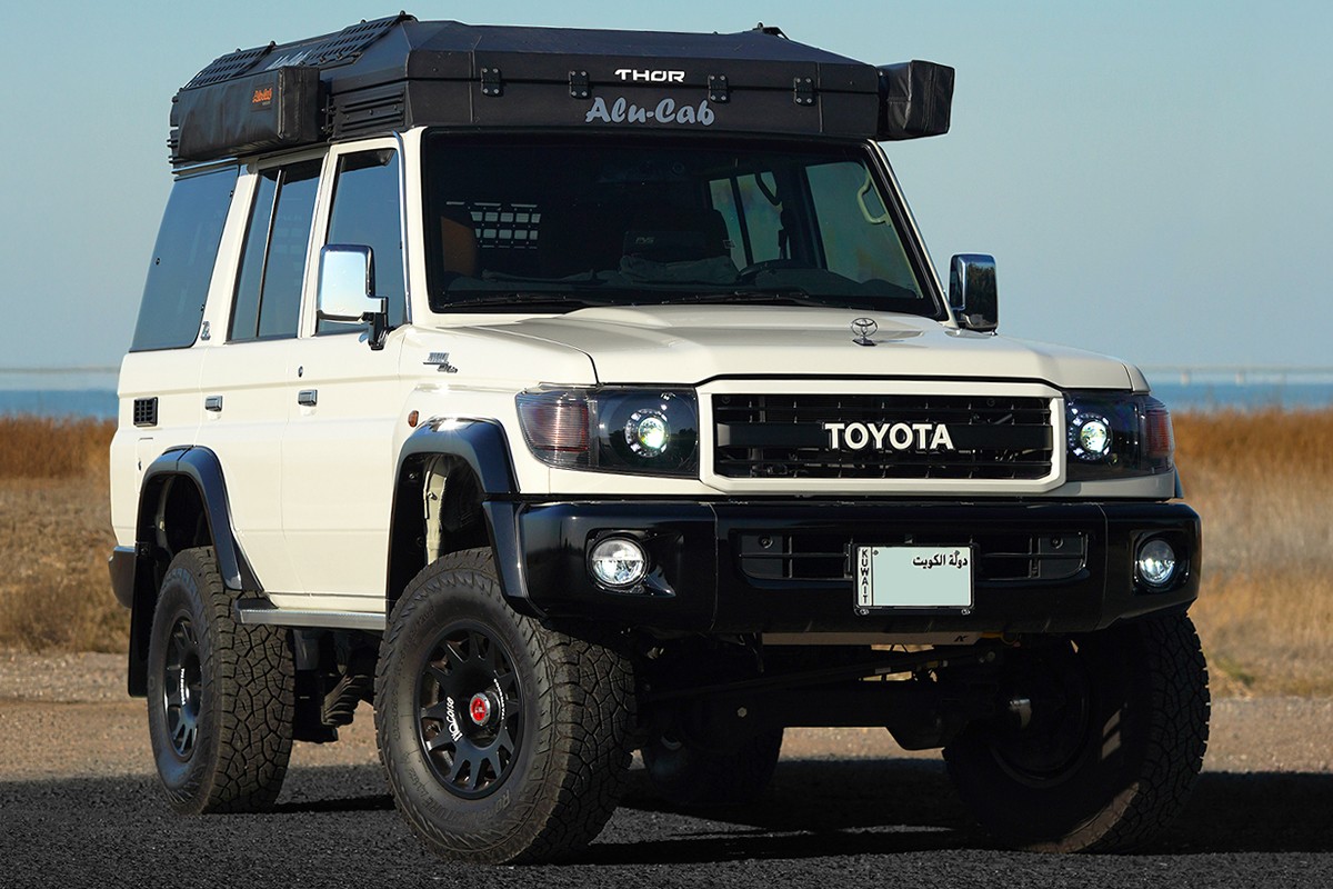 2022 Toyota Land Cruiser LC76 70th Anniversary - 10k km