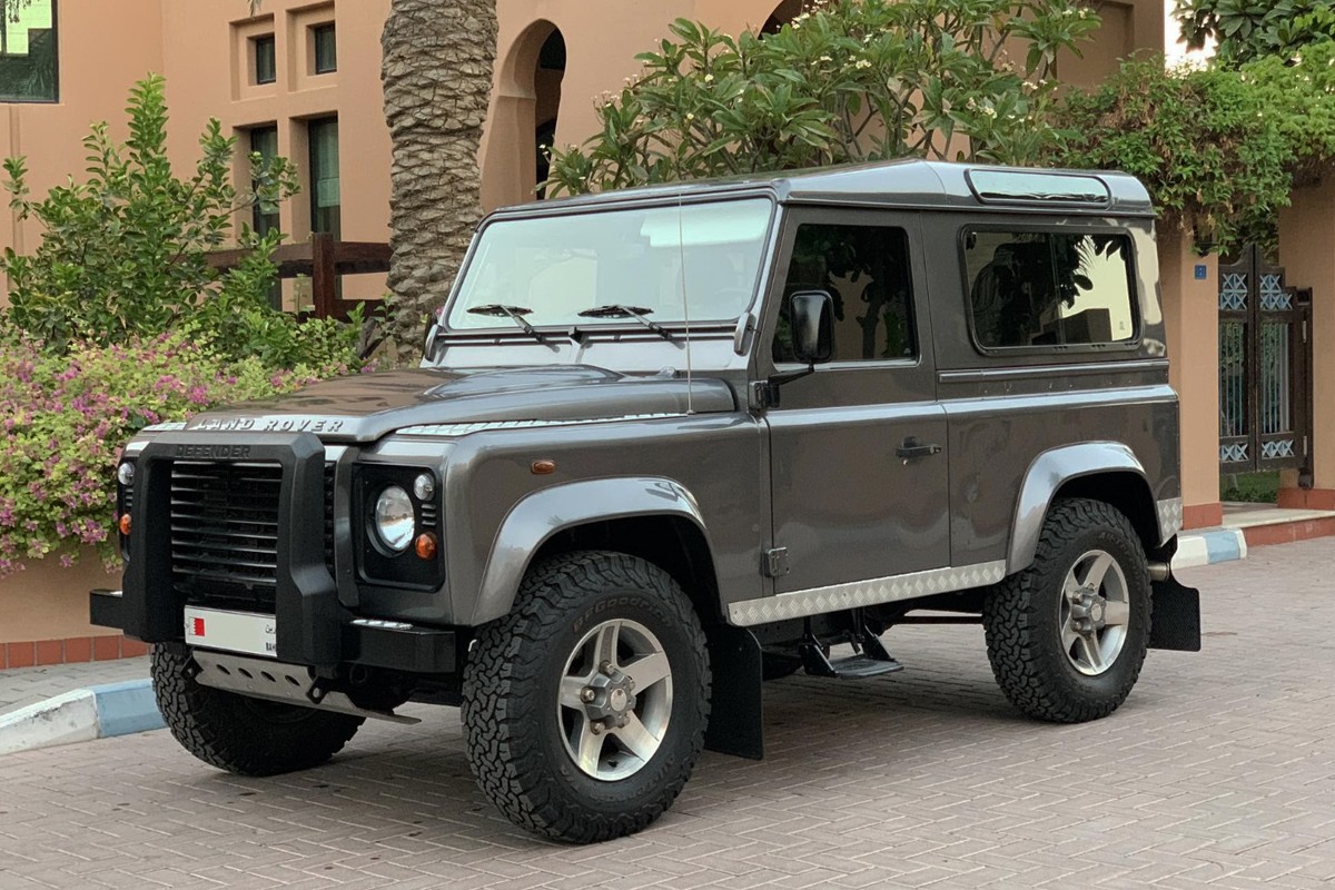 2011 Land Rover Defender 90 - 34k km