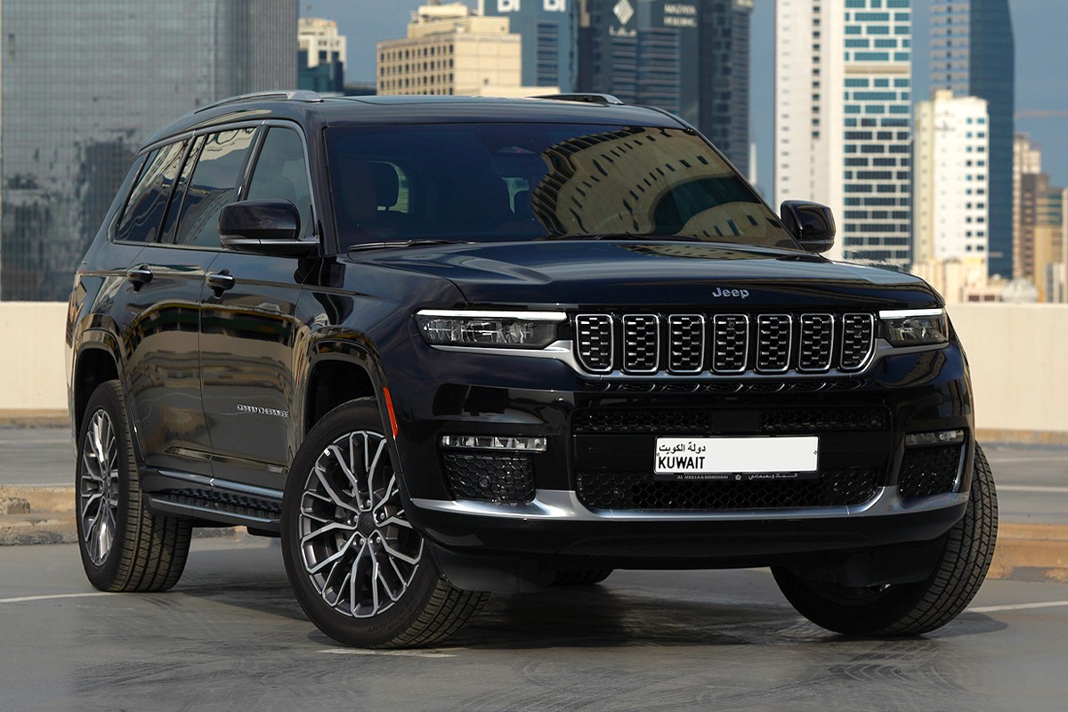 2023 Jeep Grand Cherokee L Summit Reserve - 4081 km