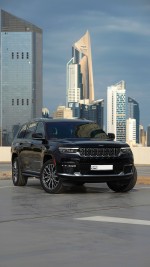 2023 Jeep Grand Cherokee L Summit Reserve - 4081 km