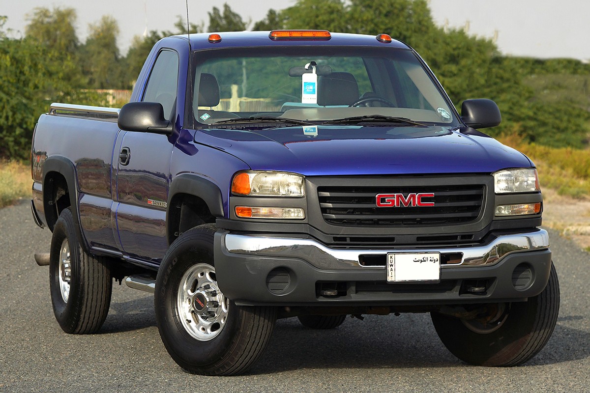 2004 GMC Sierra 2500HD - 84k km