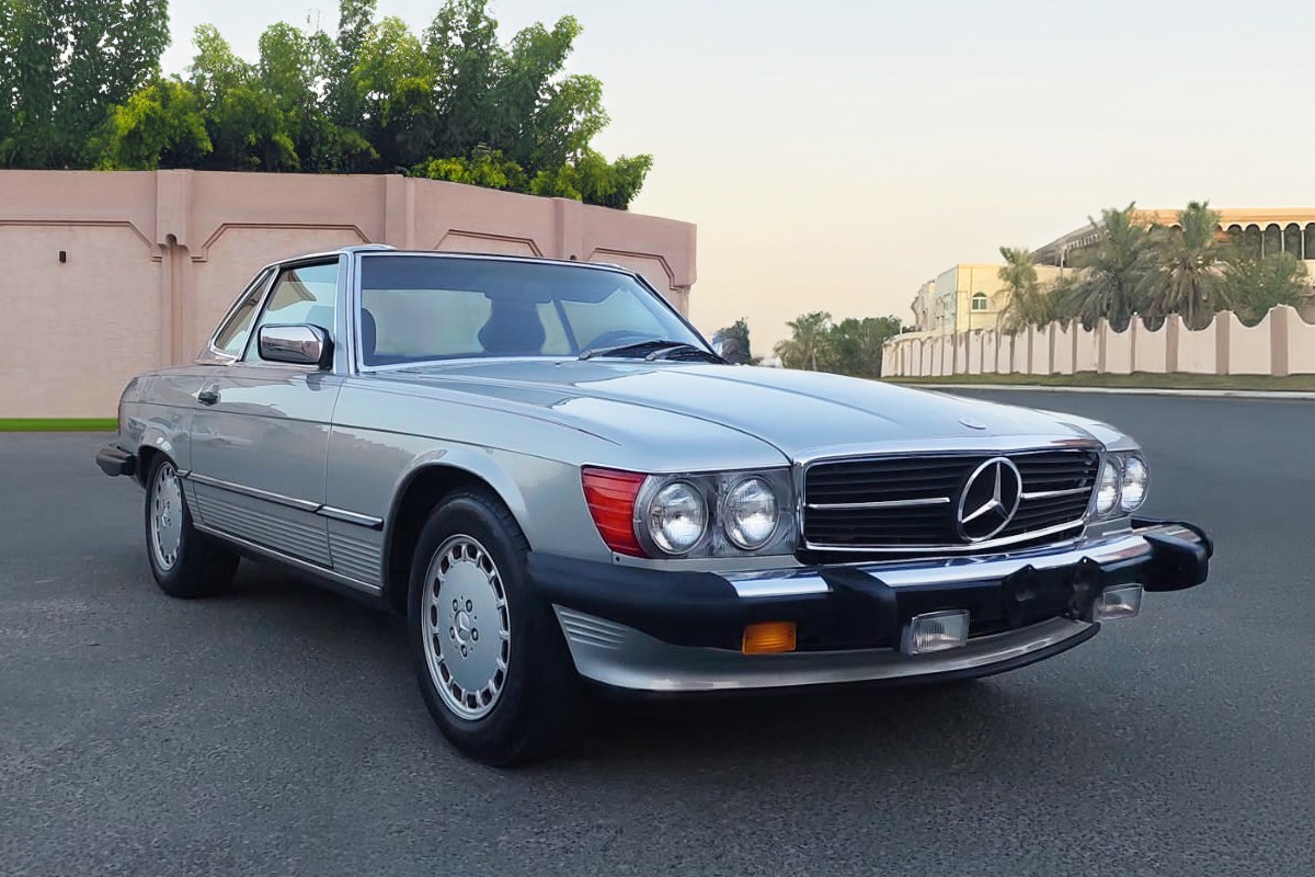 1986 Mercedes-Benz 560 SL - 116k mile