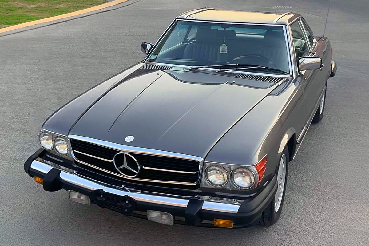 1986 Mercedes-Benz 560 SL - 111k mile