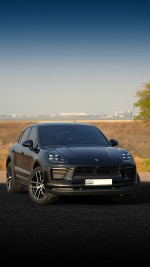 2022 Porsche Macan - 43k km