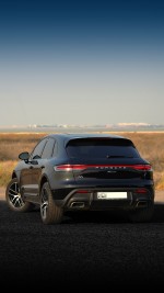 2022 Porsche Macan - 43k km