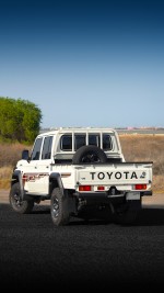 2024 Toyota Land Cruiser LC70 Pickup - 4672 km