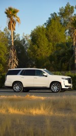 2022 Cadillac Escalade Premium Luxury - 40k km