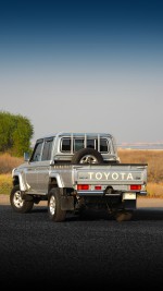 2021 Toyota Land Cruiser LC70 LX Pickup - 65k km