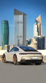 2022 Porsche 911 GT3 Touring - 2811 km only