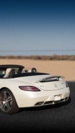 2012 Mercedes-Benz SLS AMG Roadster - 32k km