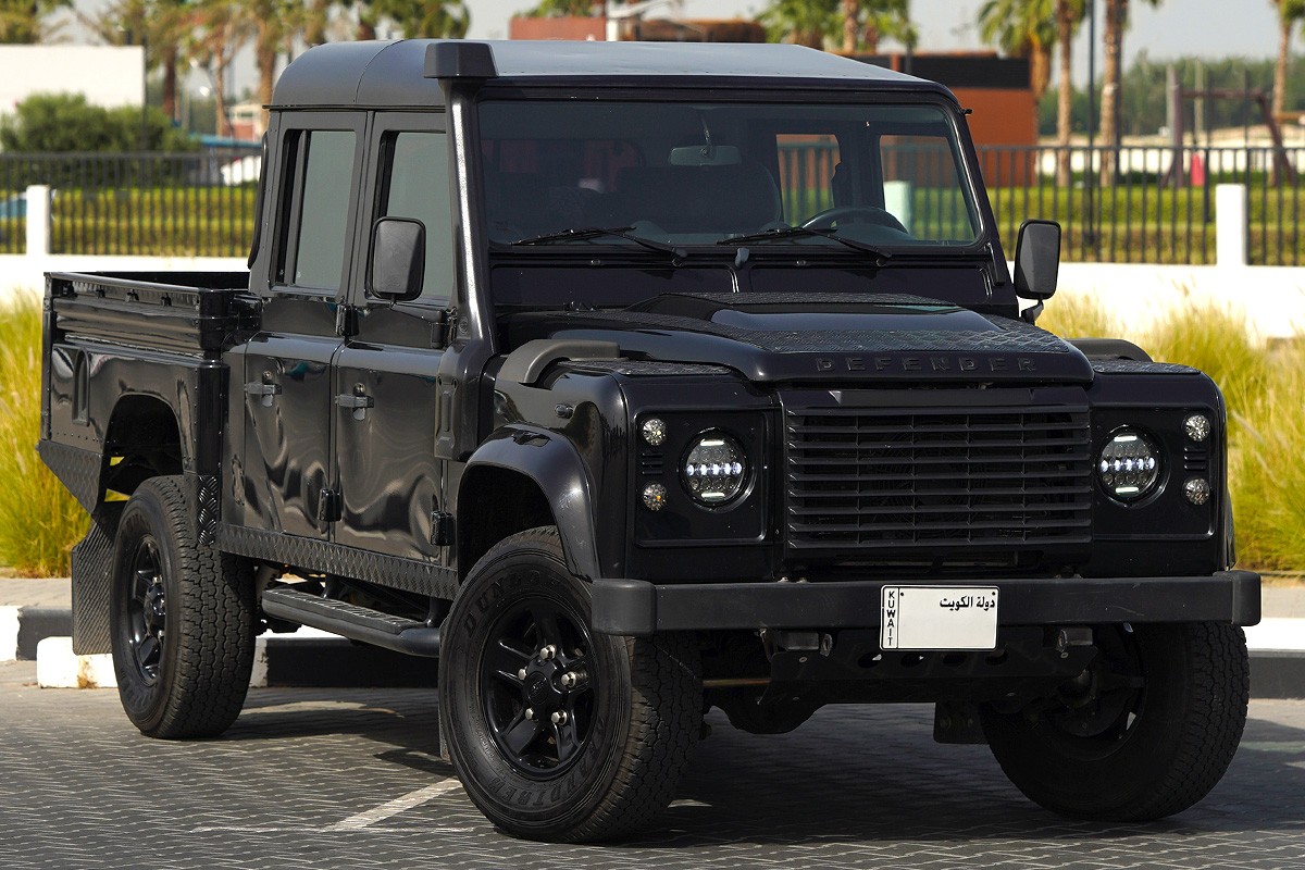 2013 Land Rover Defender 130 - 40k km